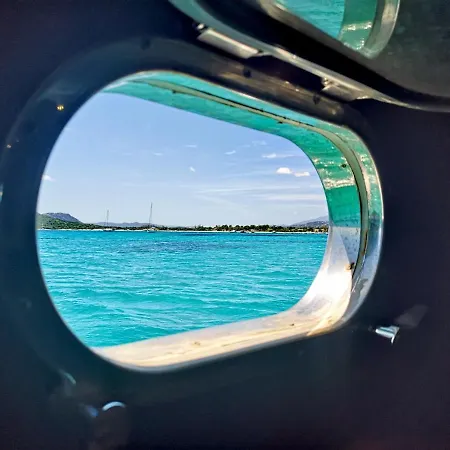 Ocean Yacht Trawler - Le Caloa * Porto-Vecchio (Corsica)