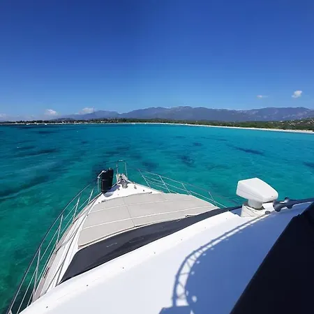 Ocean Yacht Trawler - Le Caloa
