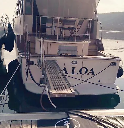 Båthotell Ocean Yacht Trawler - Le Caloa *