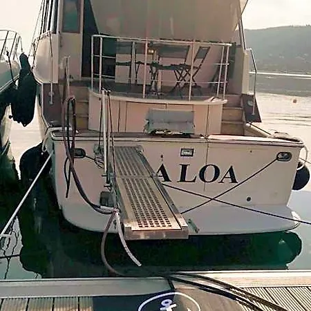 Πλωτό κατάλυμα Ocean Yacht Trawler - Le Caloa Πόρτο Βέκιο