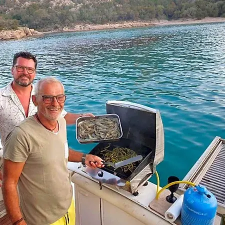 Ocean Yacht Trawler - Le Caloa Πλωτό κατάλυμα